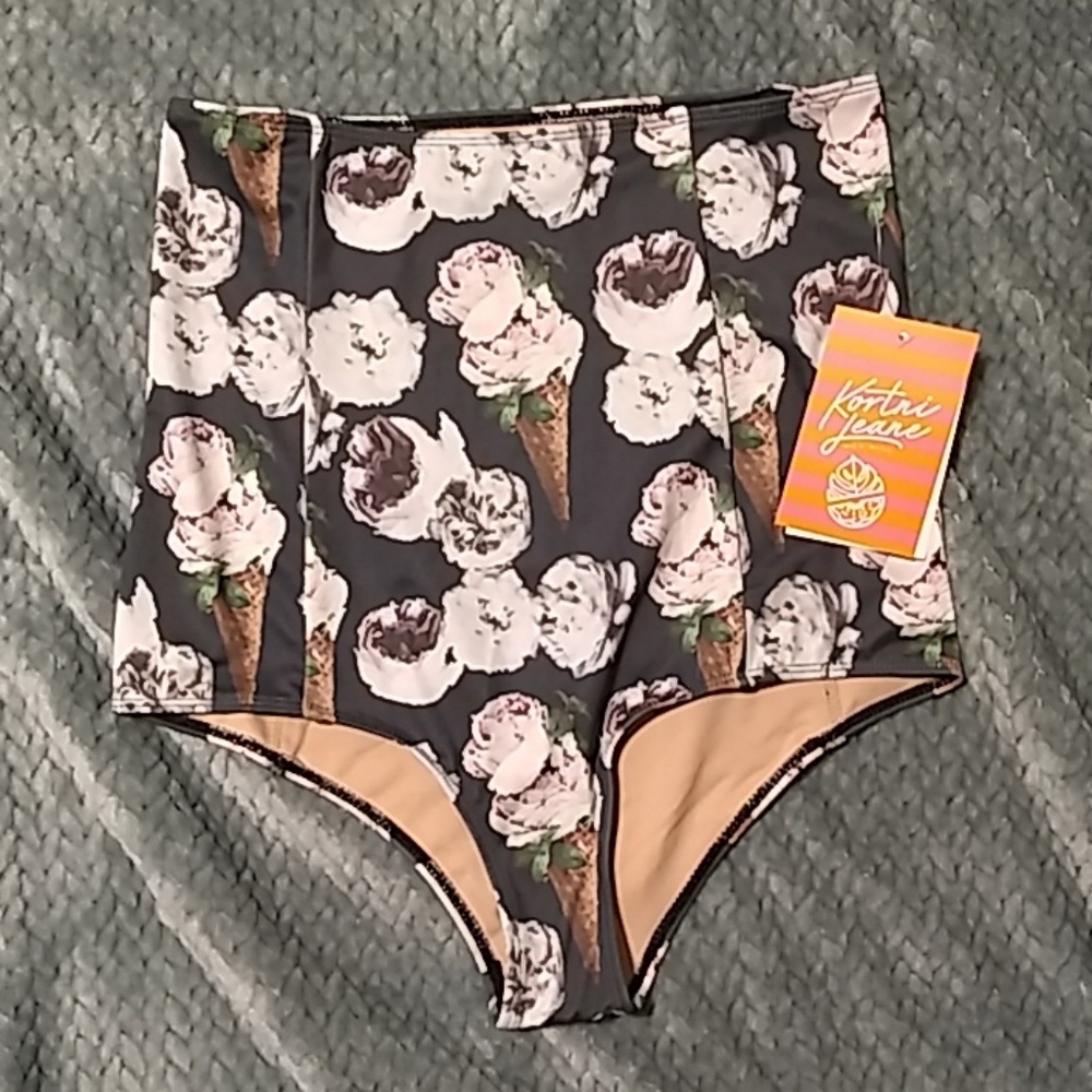 Kortni Jeane Bottoms